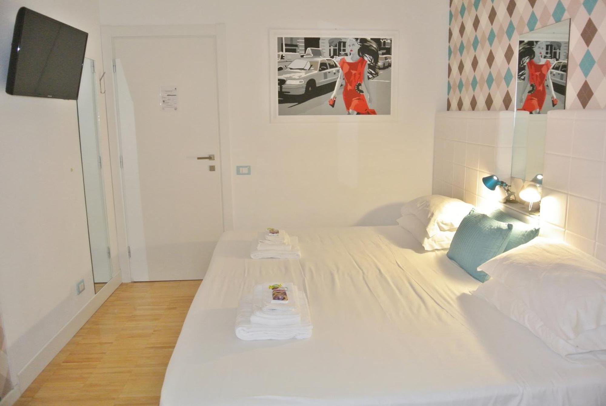 ريجّو دي كالابريا B&B Pellicano Guest House الغرفة الصورة