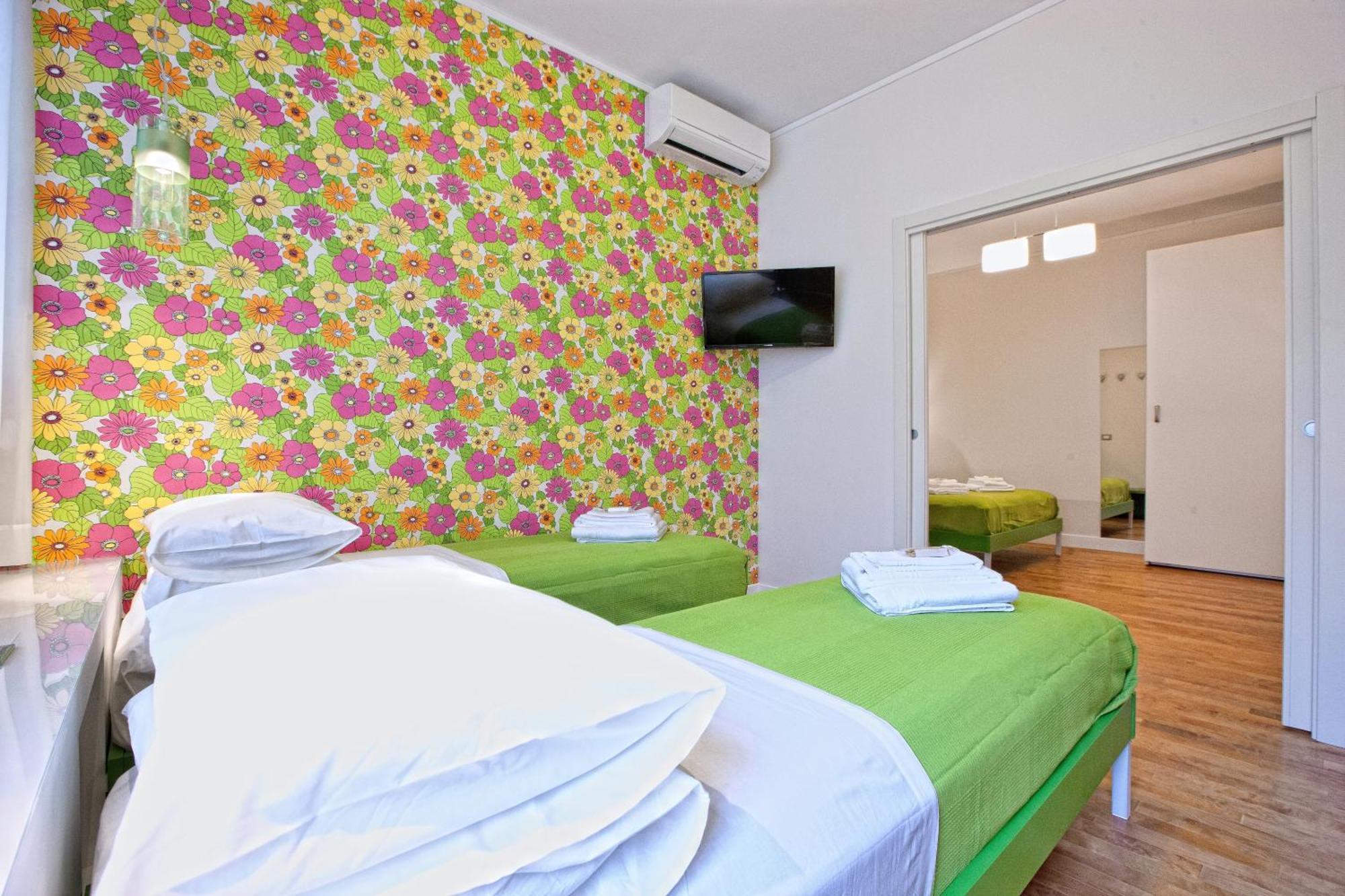 ريجّو دي كالابريا B&B Pellicano Guest House الغرفة الصورة