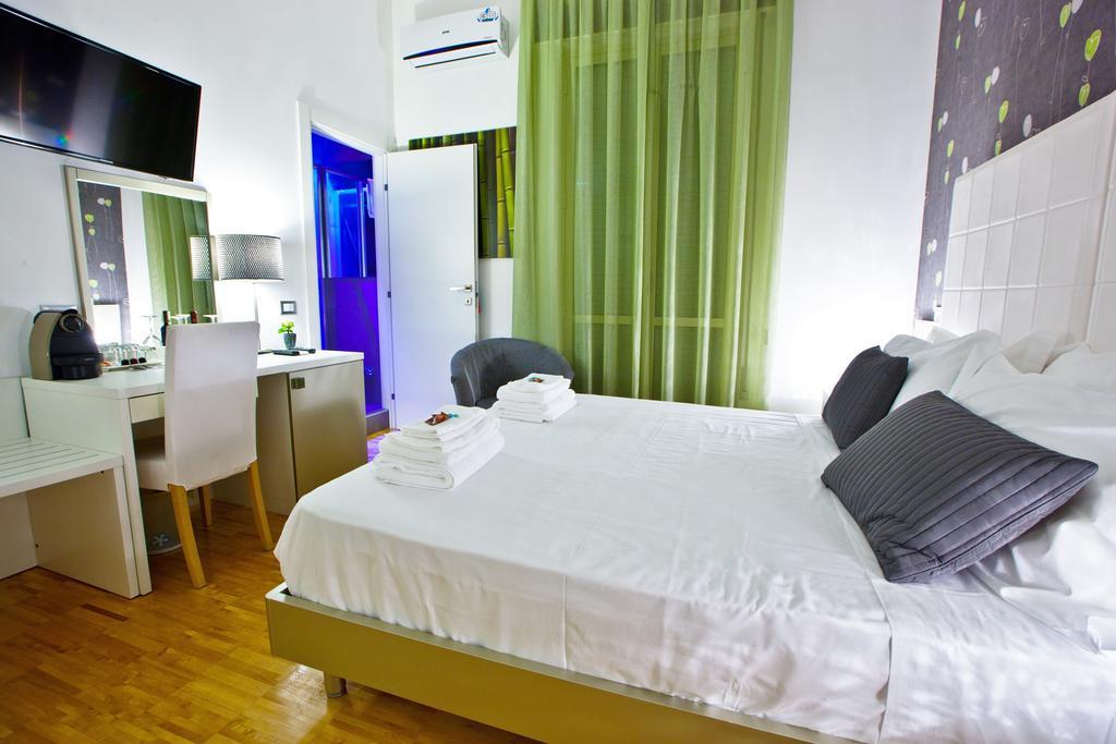 ريجّو دي كالابريا B&B Pellicano Guest House الغرفة الصورة